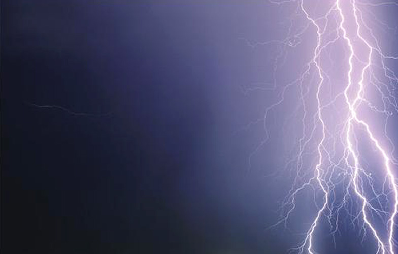 中鵬防雷科技：信號電涌保護(hù)器的重要性